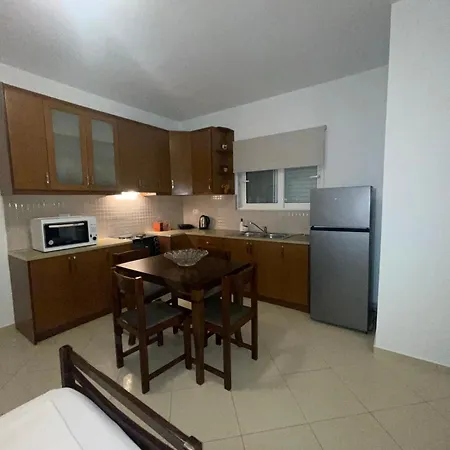 Miranda's & Holiday home Sarande
